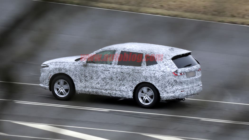 Honda CR-V 2023 được trông chờ cung cấp cả bản động cơ đốt truyền thống kèm theo hybrid.