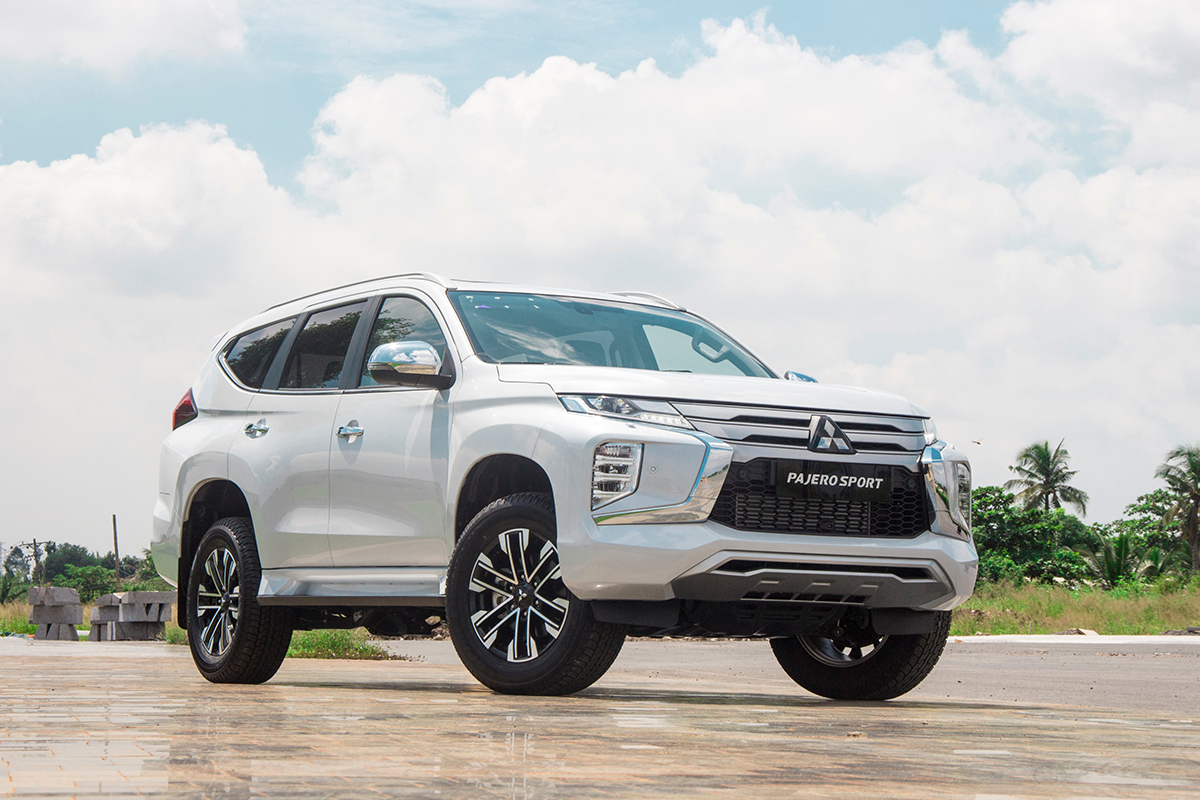 Tùy chọn 4 ưu đãi khi mua Mitsubishi Pajero Sport.