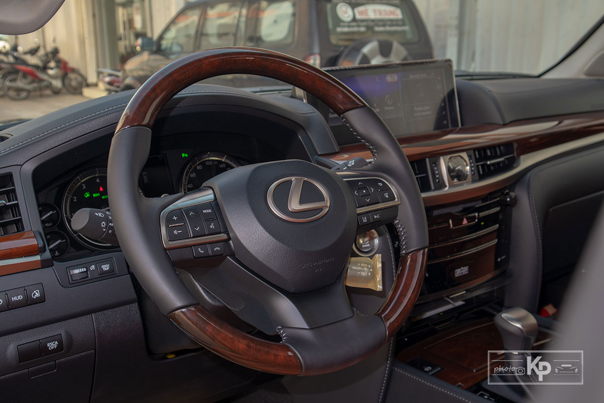 Ảnh Vô-lăng xe Lexus LX570 Super Sport 2021