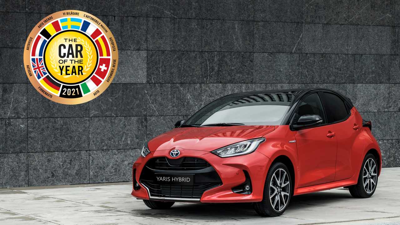Toyota Yaris tăng nhiệt cạnh tranh trong giải Xe thế giới của năm 2021.
