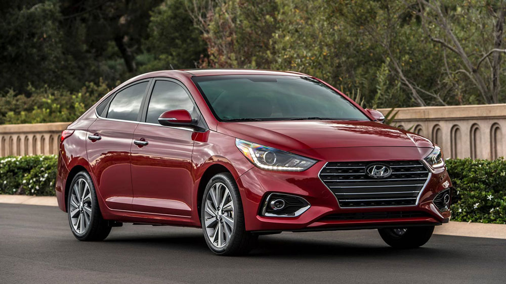 Hyundai Accent 2019 màu đỏ.