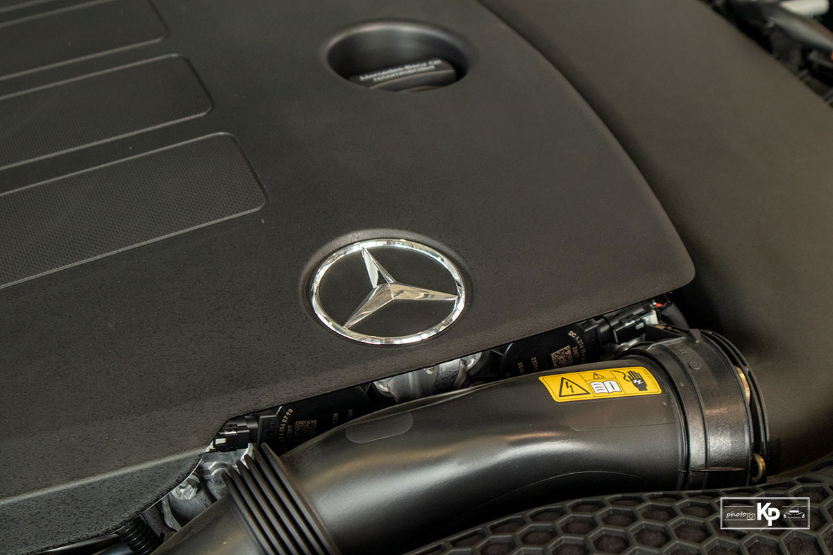 Ảnh Động cơ xe Mercedes-Benz C 180 AMG 2021  a1
