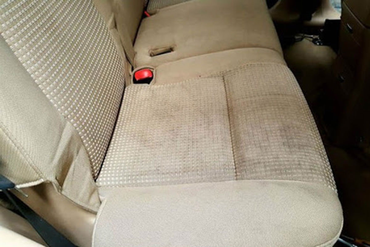 Ghế bọc nỉ dễ bị bám bẩn 1