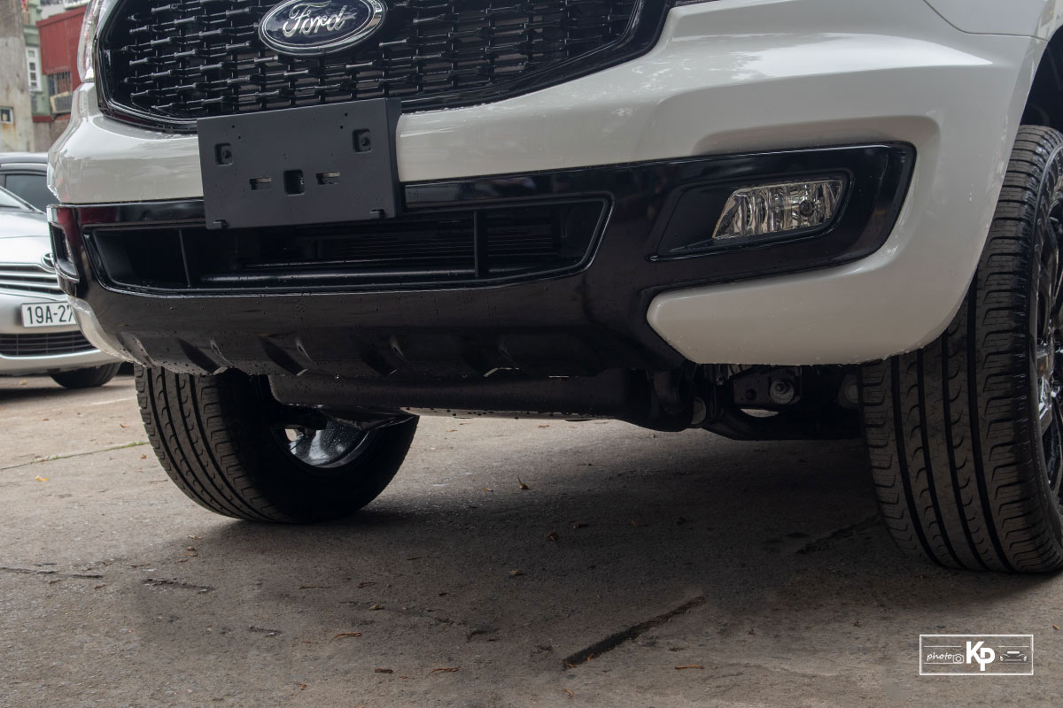 Ảnh Cản trước xe Ford Everest Sport 2021