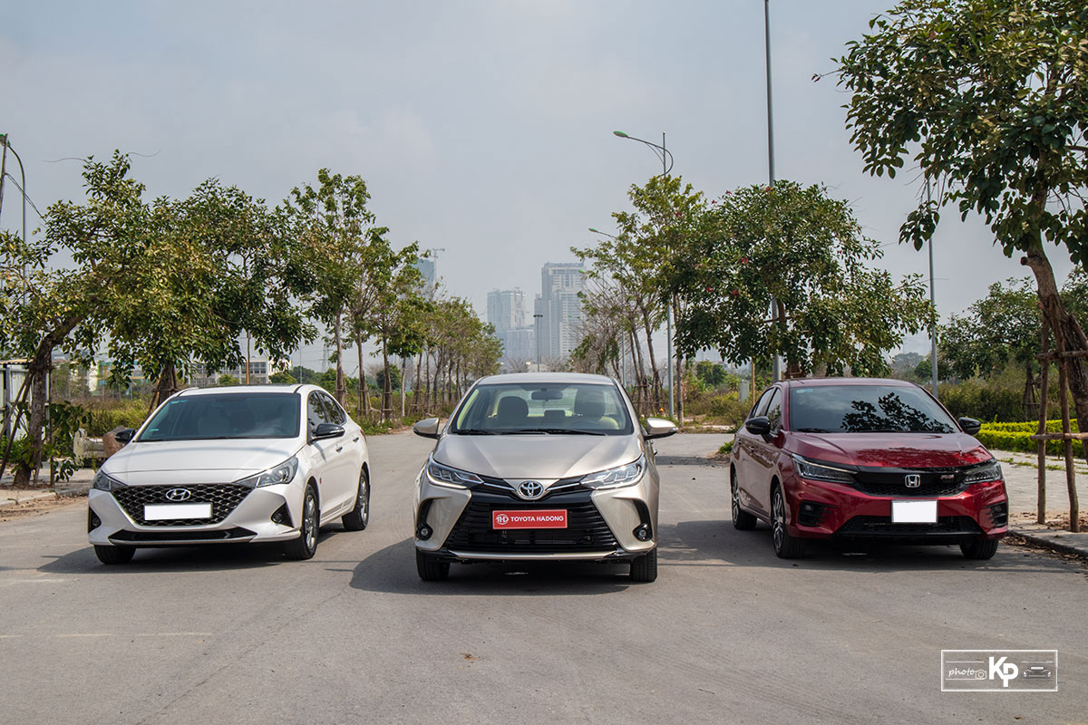 Toyota Vios tiếp tục sụt giảm trong phân khúc sedan hạng B tháng 2/2021.