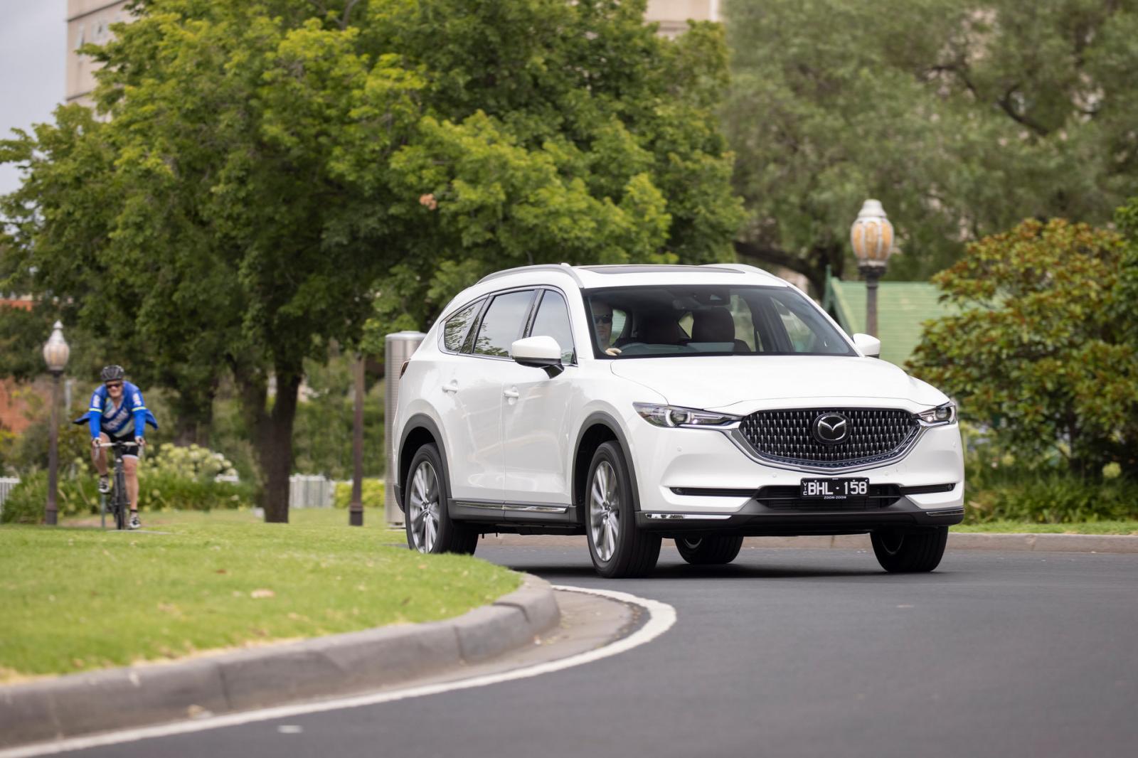 Mazda CX-8 2021 cập nhật bổ sung 2 biến thể mới.