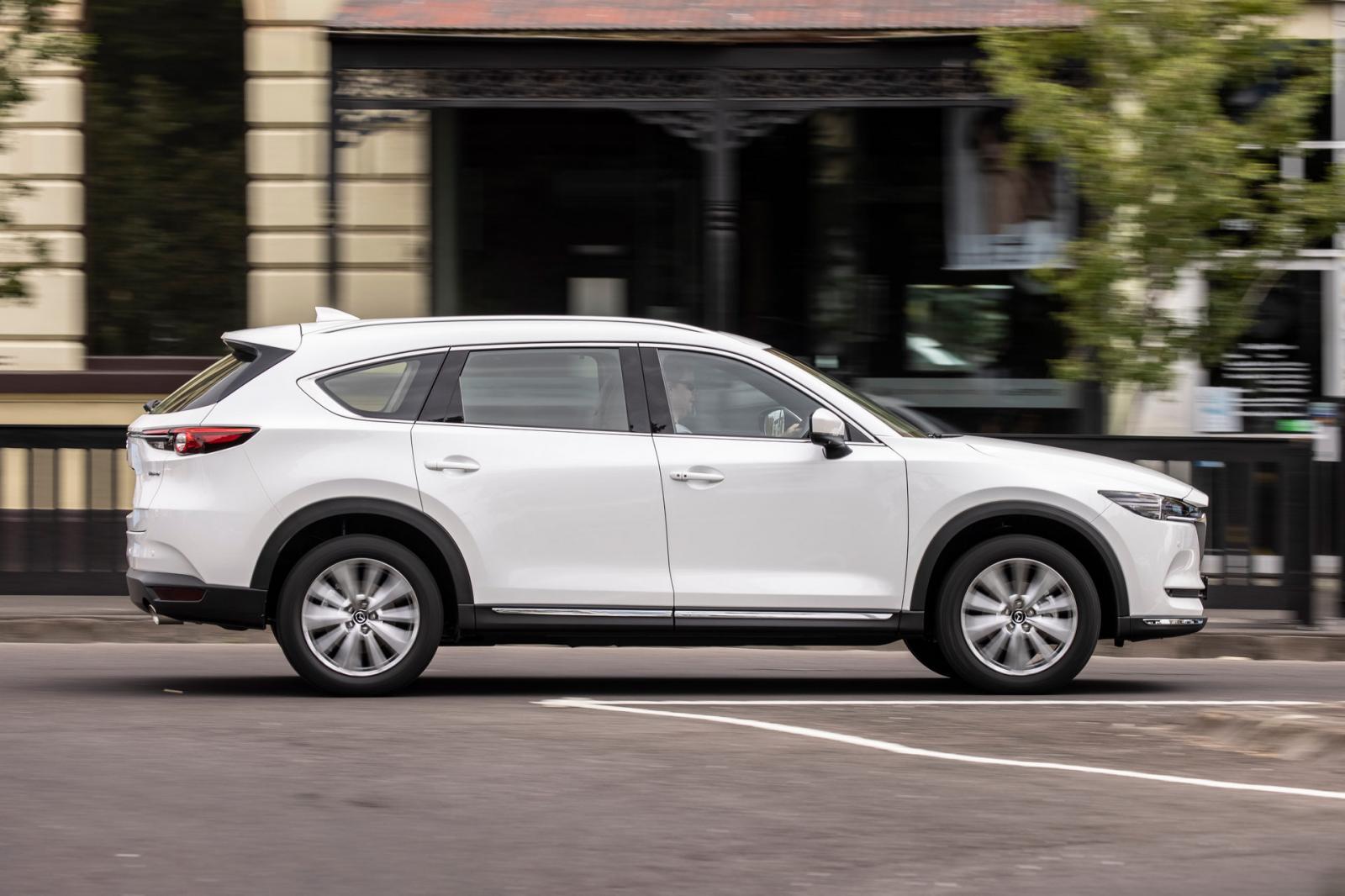 Mazda CX-8 2021 cập nhật mới trở nên hấp dẫn hơn nữa.