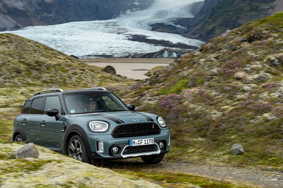 MINI Countryman 2021 chính thức giới thiệu tại Việt Nam.