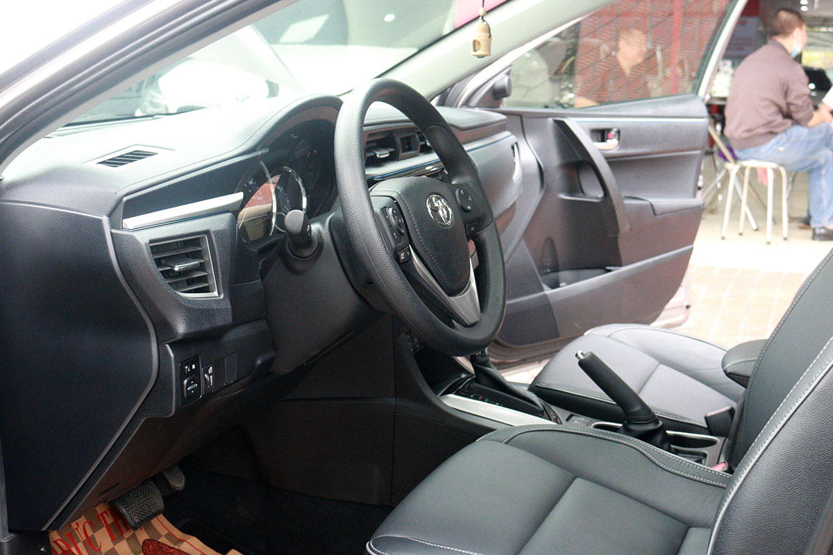 Toyota Corolla Altis 2014.