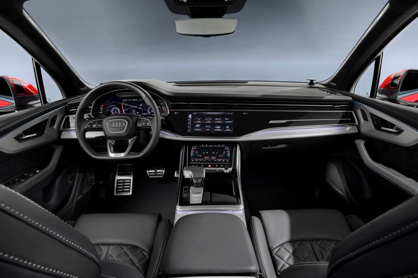 Audi Q7 2021 sang trọng và hiện đại.
