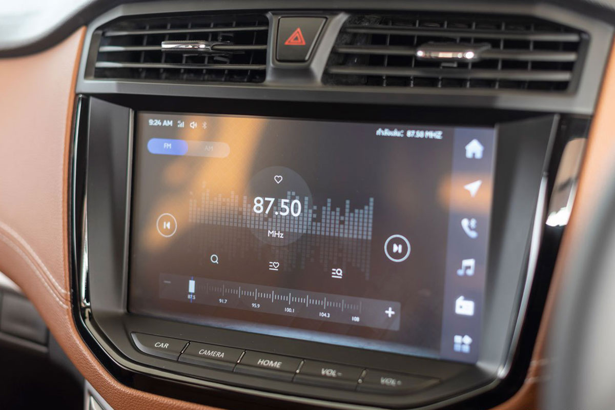 Màn hình cảm ứng xe MG Extender 2021 1