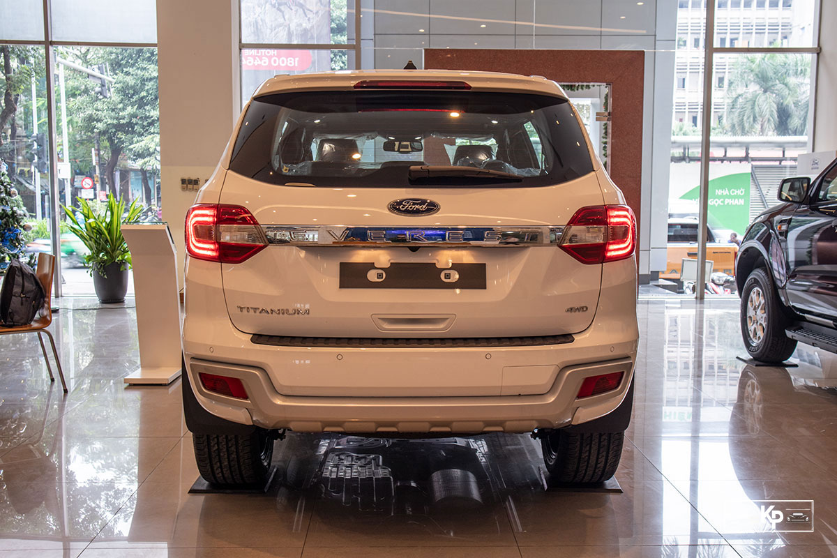 Ảnh Đuôi xe Ford Everest 2021