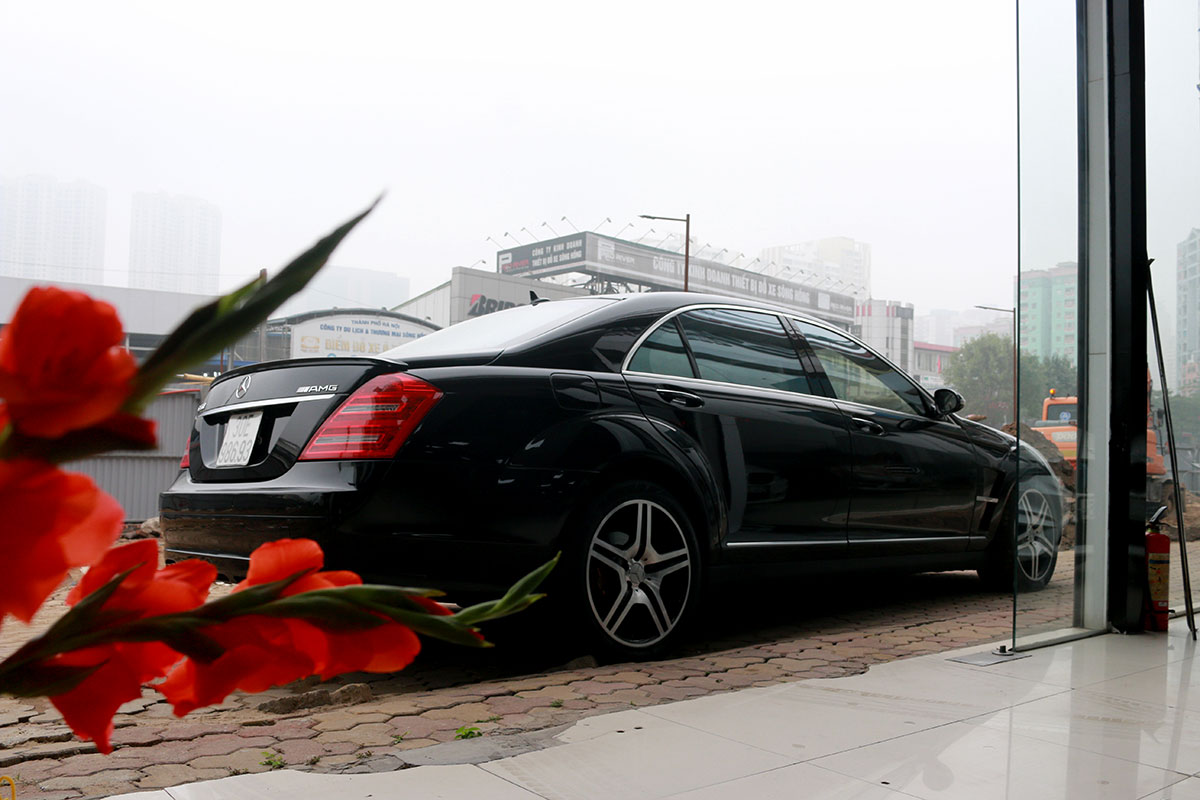 Mercedes S Class S550-Oto.com.vn.