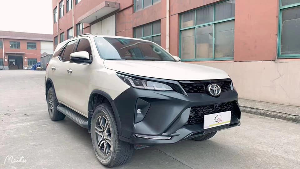 Toyota Fortuner bản cũ độ lên phiên bản Legender 2021 Toyota Fortuner bản cũ độ lên phiên bản Legender 2021.