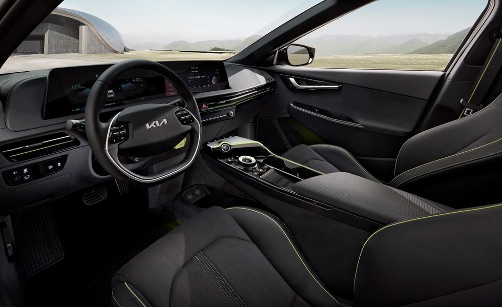 Kia EV6 GT 2022 trang bị các công nghệ tối tân, hiện đại nhất Kia EV6 GT 2022 trang bị các công nghệ tối tân, hiện đại nhất.