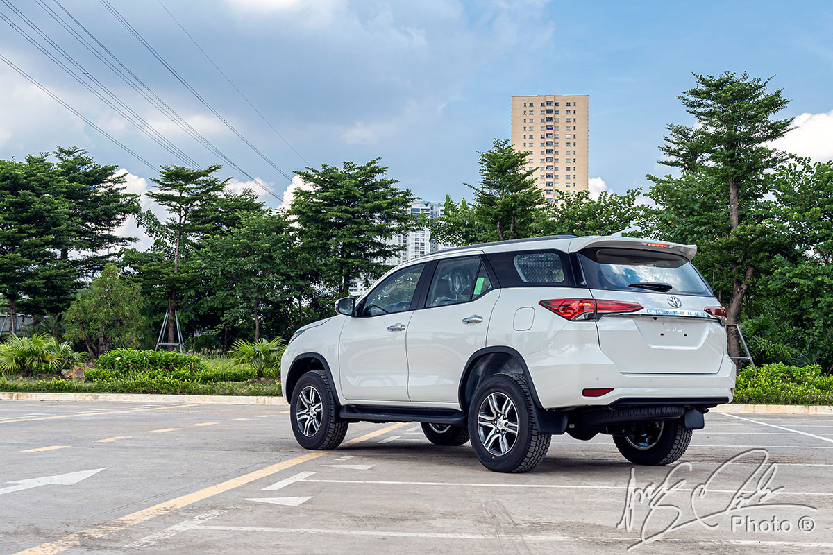 Toyota Fortuner 2021.