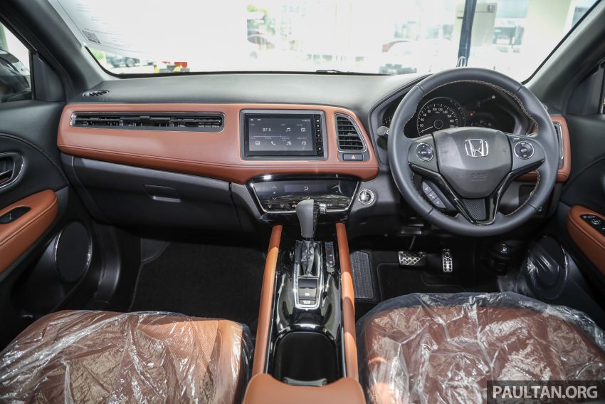 Honda HR-V 2021 RS bố trí trang bị tiện dùng, hợp lý.