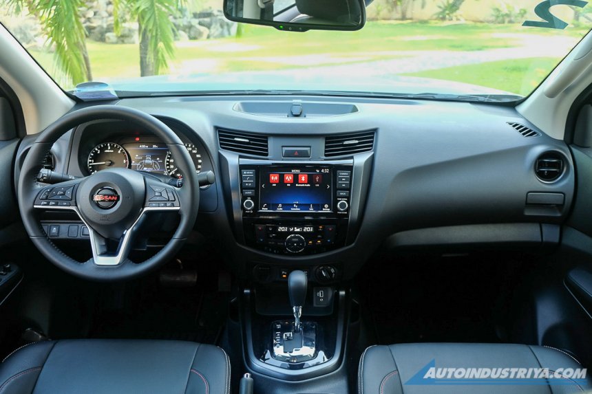 Nissan Navara 2021 sở hữu nội thất hiện đại Nissan Navara 2021 sở hữu nội thất hiện đại.