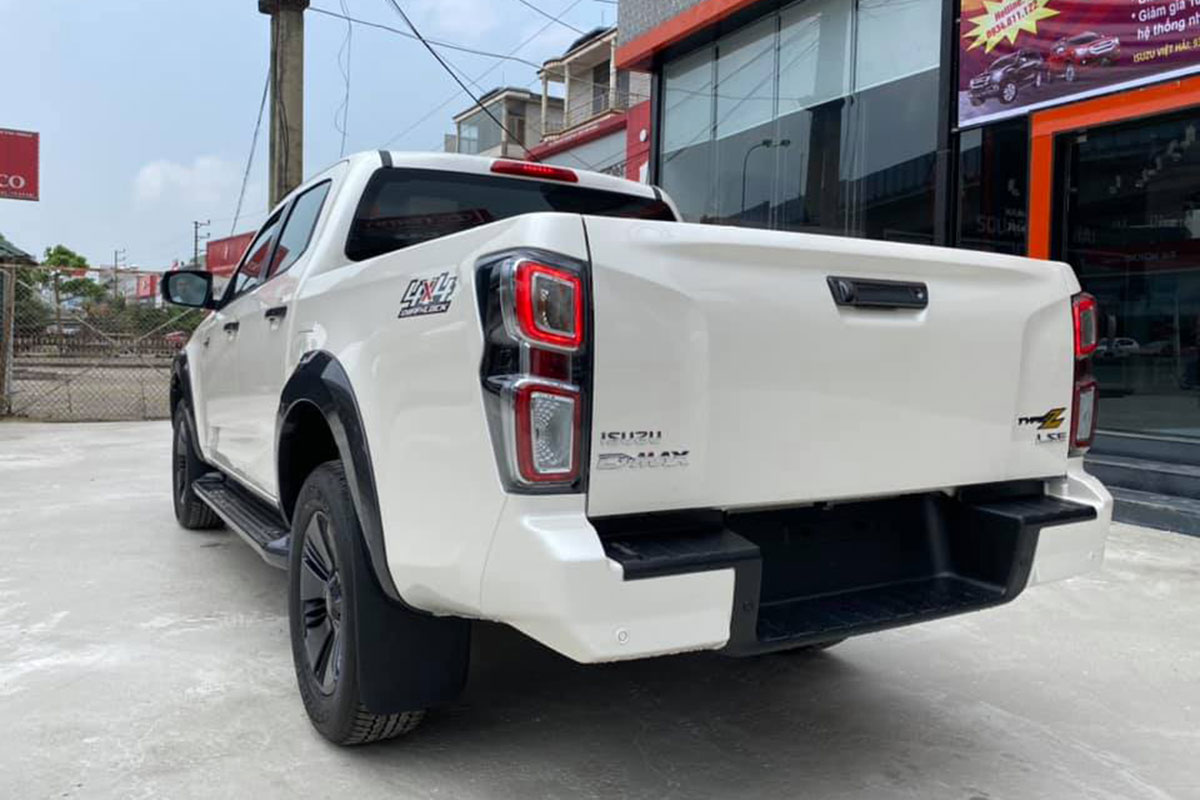 Thiết kế đuôi xe Isuzu D-Max 2021 1