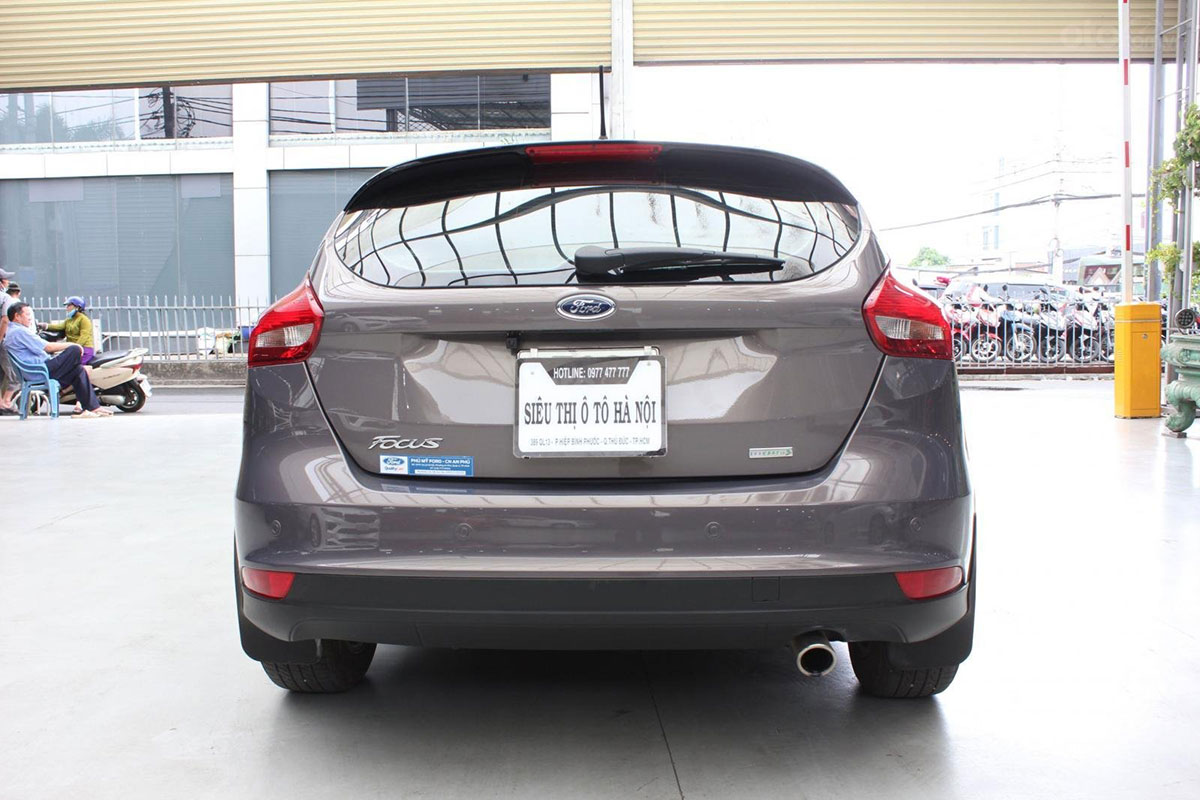 Thiết kế đuôi xe Ford Focus 2019 1