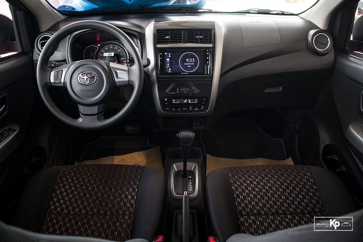 Ảnh Khoang lái xe Toyota Wigo 2021