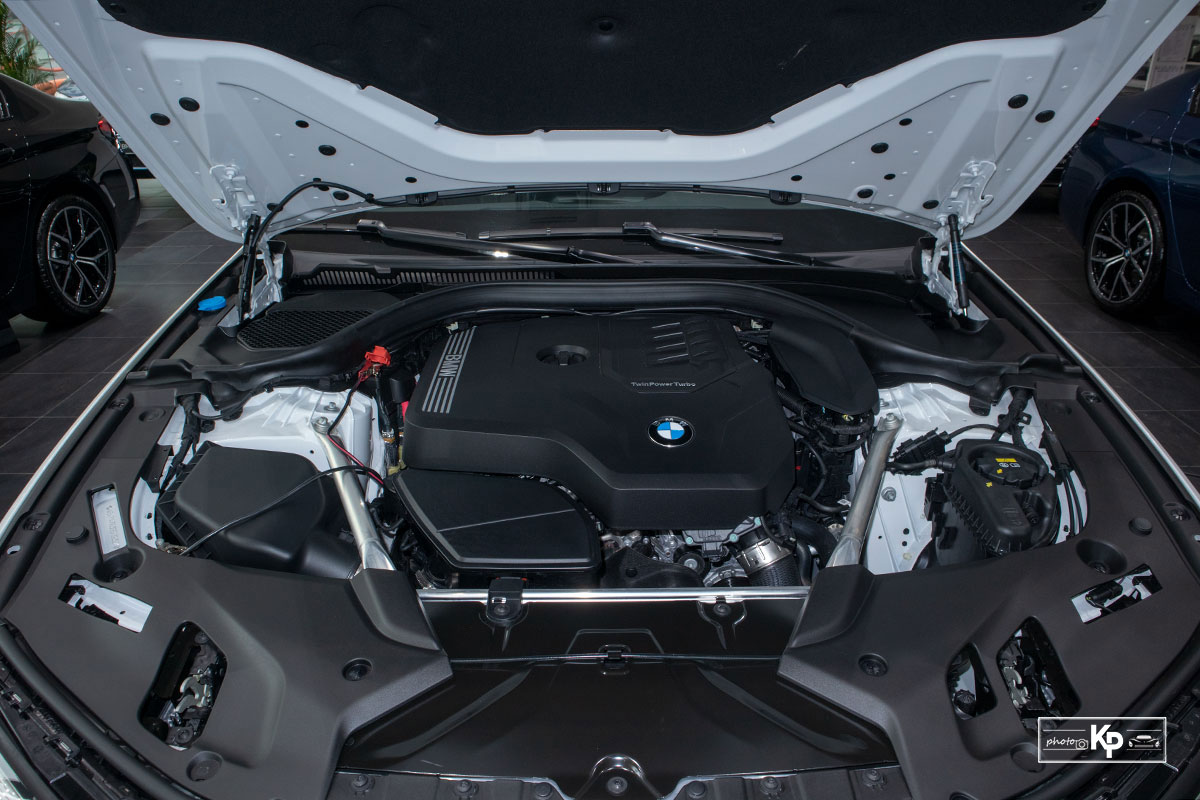 Đánh giá xe BMW 5-Series 2021: Đáp trả Mercedes-Benz E-Class a2
