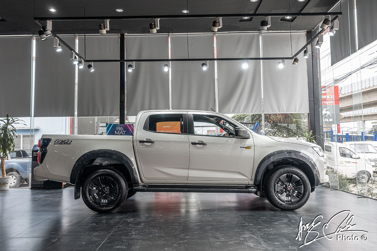Isuzu D-Max 2021 chính thức ra mắt - Ảnh 1 Isuzu D-Max 2021 chính thức ra mắt - Ảnh 1.