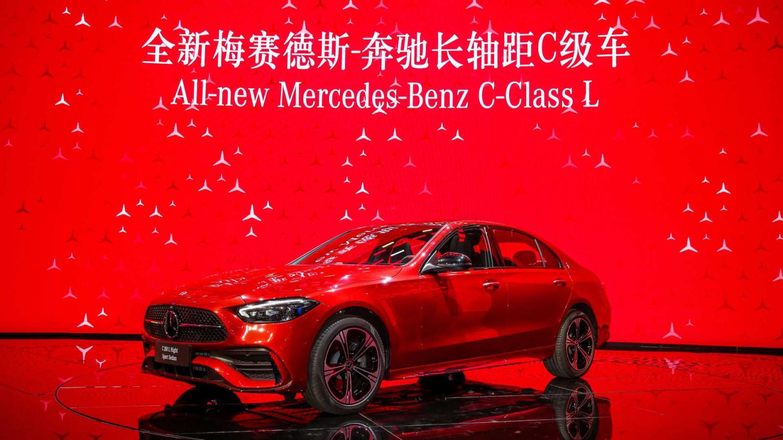 [Auto Shanghai 2021] Mercedes-Benz C-Class L mở rộng không gian nhằm phục vụ người dùng tốt hơn.