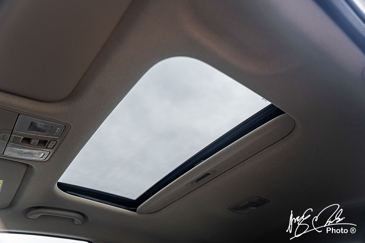 Cửa sổ trời trên Hyundai Accent 2021.