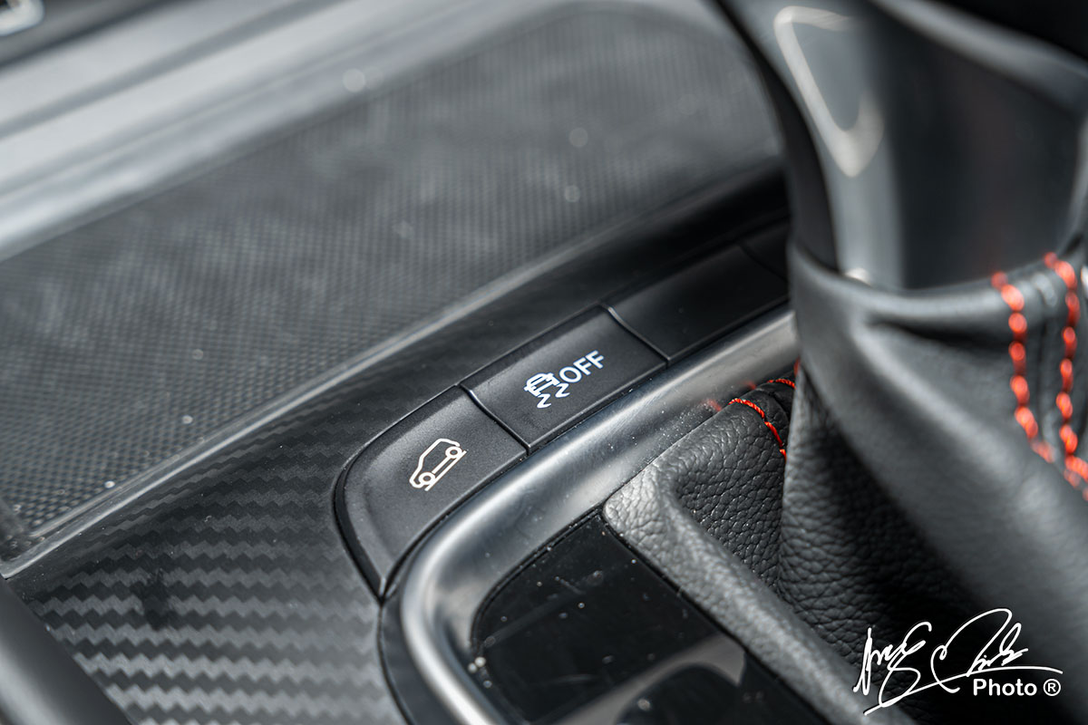 đánh giá xe MG ZS STD+ 2021: Hệ thống hỗ trợ đổ đèo và khởi hành ngang dốc.