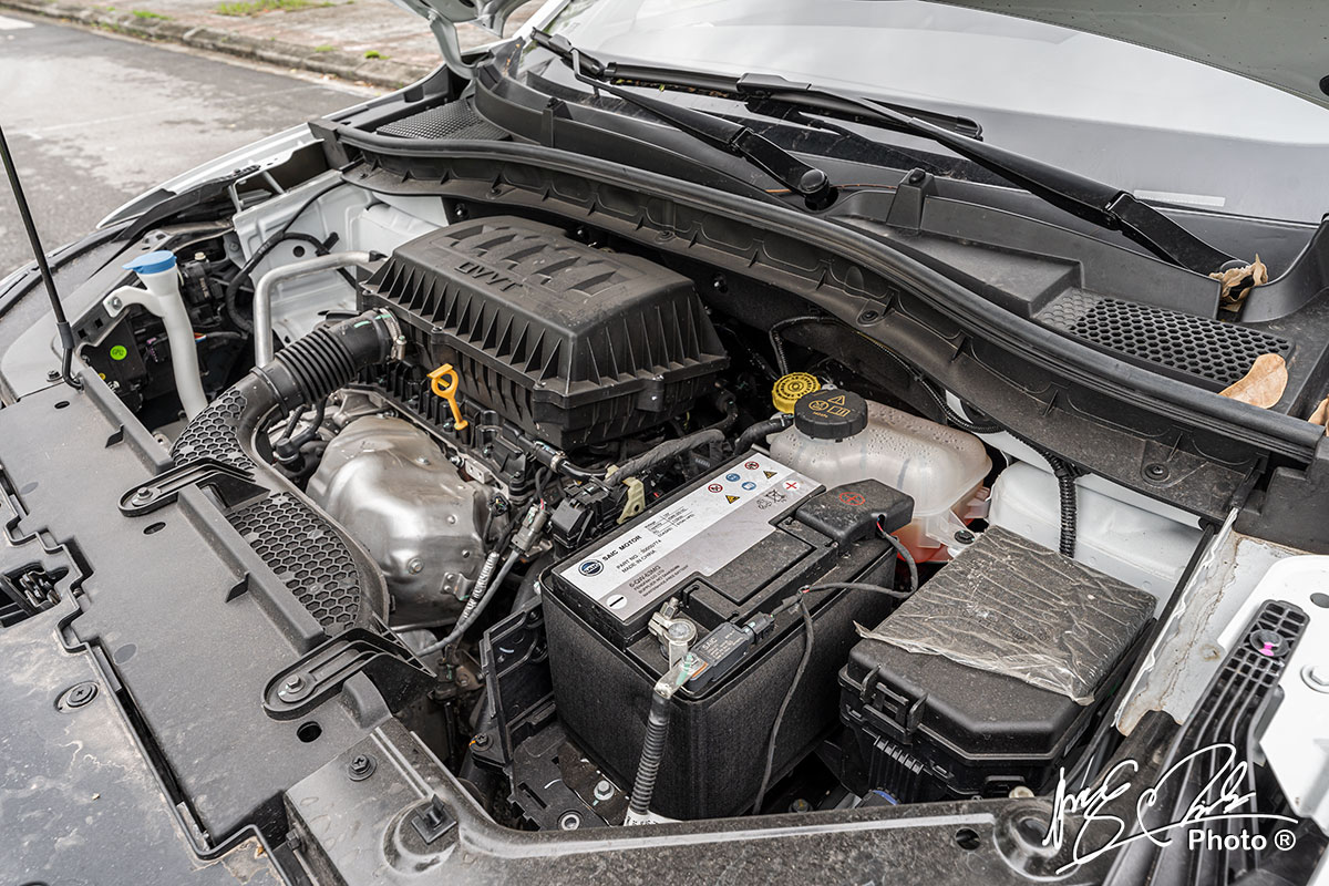 Ocjena automobila MG ZS STD+ 2021: 1.5L I-4 motor.