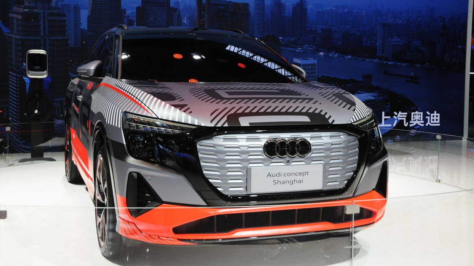 Audi âm thầm trình làng SUV chạy điện mới.
