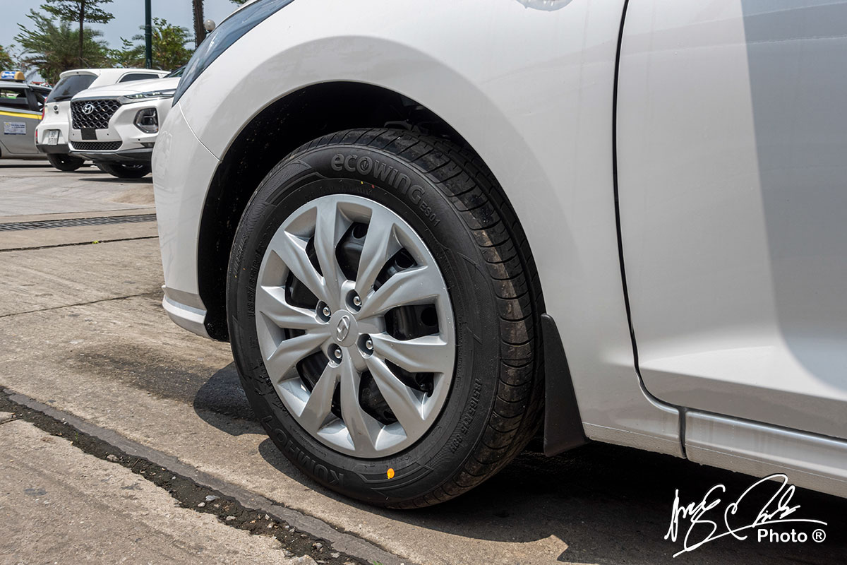 Soi chi tiết Hyundai Accent 1.4MT tiêu chuẩn 2021, giá hơn 400 triệu đồng đấu Vios, City 5 Soi chi tiết Hyundai Accent 1.4MT tiêu chuẩn 2021, giá hơn 400 triệu đồng đấu Vios, City a5