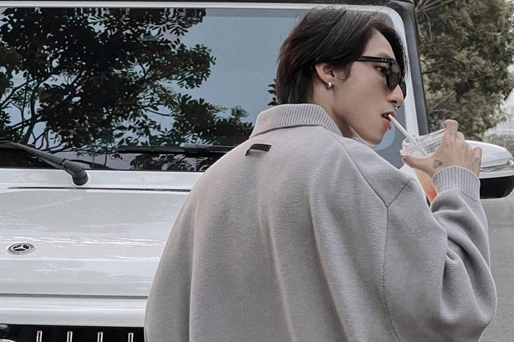 Chiếc Mercedes-AMG G63 mới mua&nbsp;của&nbsp;Sơn Tùng M-TP có ngoại thất màu trắng và đã ra biển 1