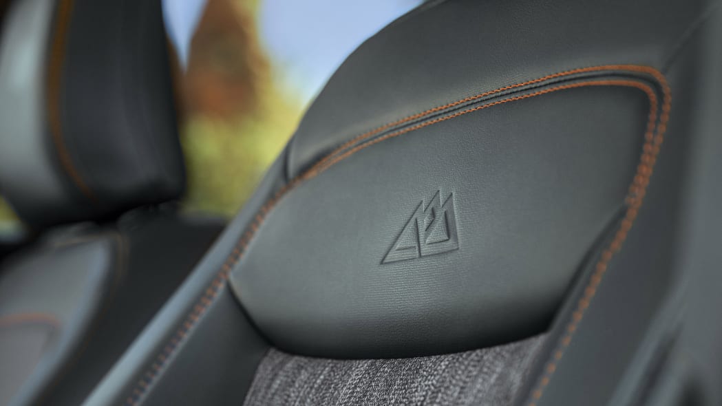 Ford Explorer 2021 Timberline trang trí bắt mắt.