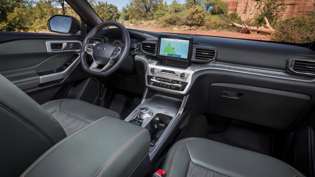 Nội thất Ford Explorer 2021 Timberline hiện đại và đầy đủ tiện nghi.