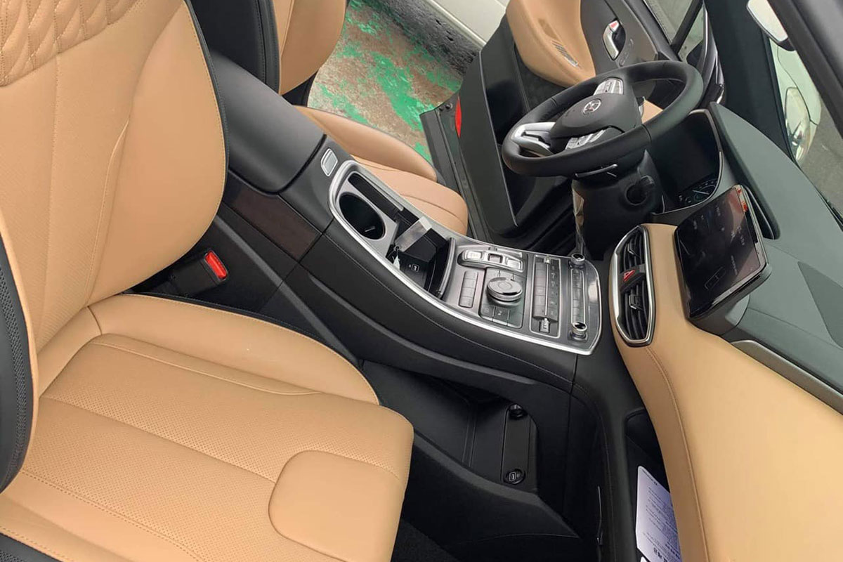 Một trong những người Việt đầu tiên "bóc tem" Hyundai Santa Fe 2021: Rẻ, đẹp, nhiều công nghệ, rất đáng chờ đợi a3