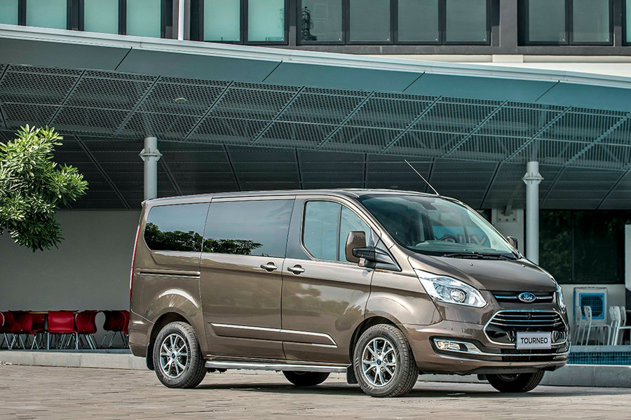 Ford Tourneo tạm dừng lắp ráp tại Việt Nam, bỏ lại thị phần cho Kia Sedona a2
