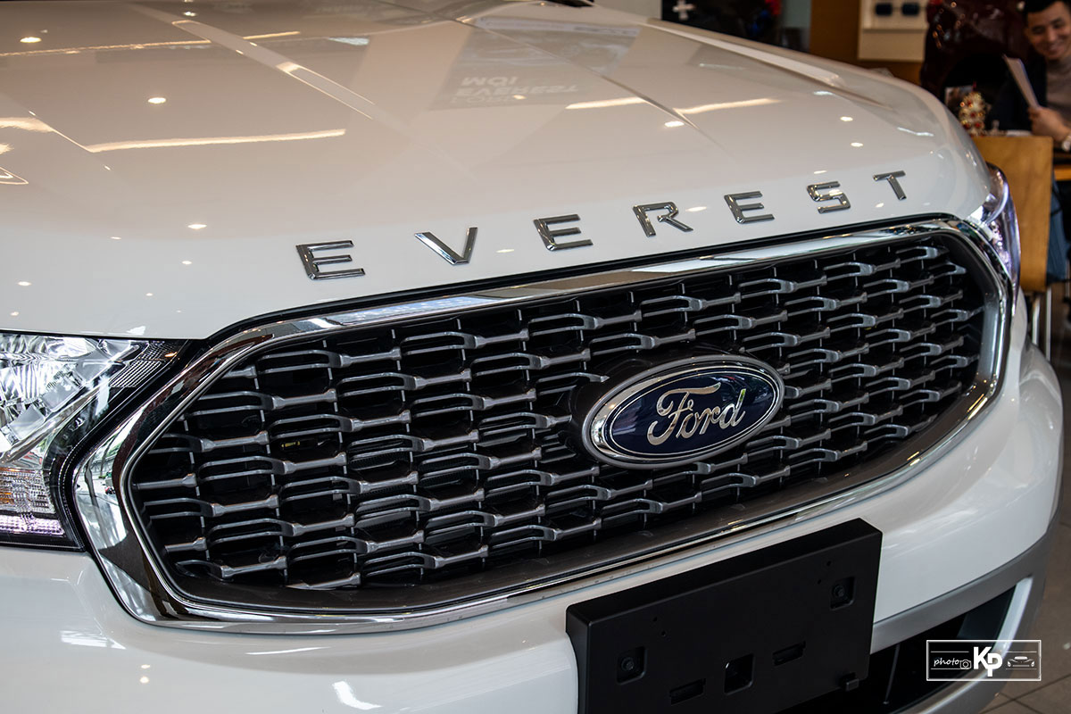 Đại lý "cắt máu" giảm Ford Everest đến 100 triệu đồng trong tháng 5/2021 a2