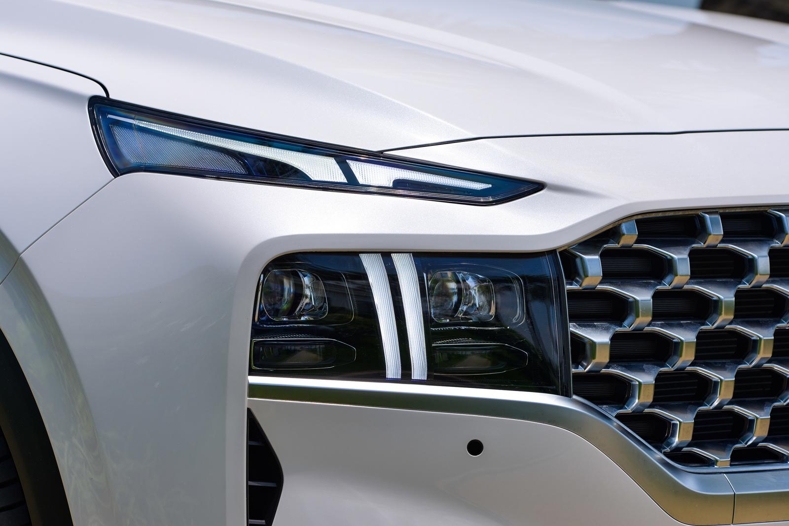 Soi những điểm nhấn đặc biệt trên Hyundai Santa Fe 2021 a3