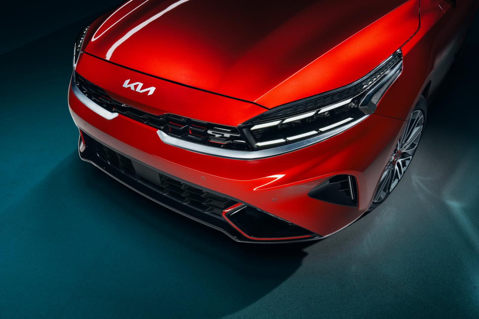 Kia Cerato 2021 lên kệ với 3 biến thể.