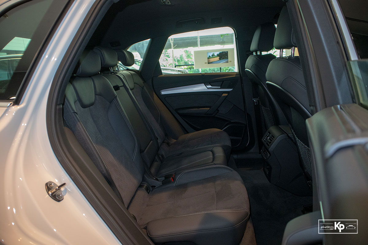 Audi Q5 2021 chính thức ra mắt Việt Nam, thể thao và nhiều công nghệ hơn 8 Audi Q5 2021 chính thức ra mắt Việt Nam, thể thao và nhiều công nghệ hơn a28