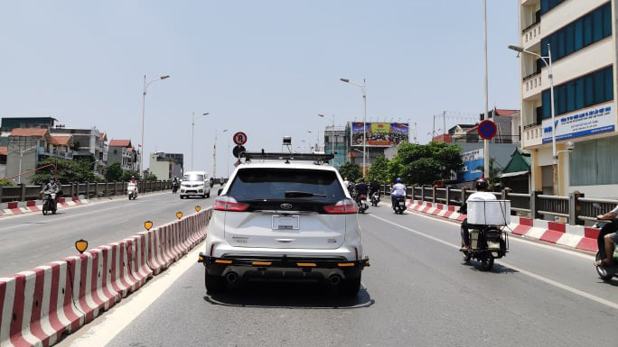 Ford Edge 2021 bị bắt gặp chạy thử tại Việt Nam - Ảnh 2.