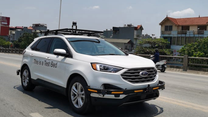 Ford Edge 2021 bị bắt gặp chạy thử tại Việt Nam.