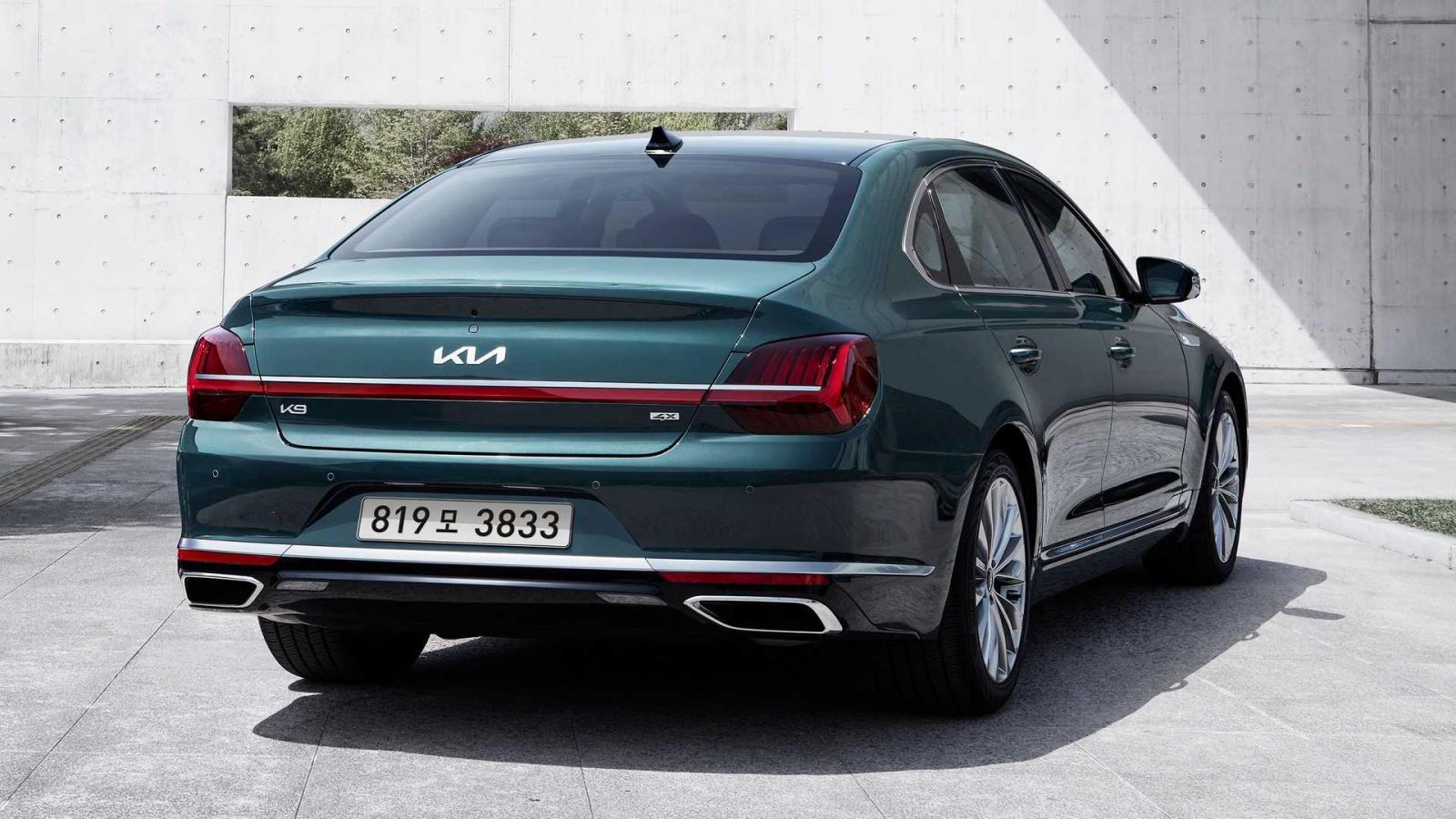 Sedan đầu bảng Kia K9 2022 mới mẻ, bắt mắt hơn.