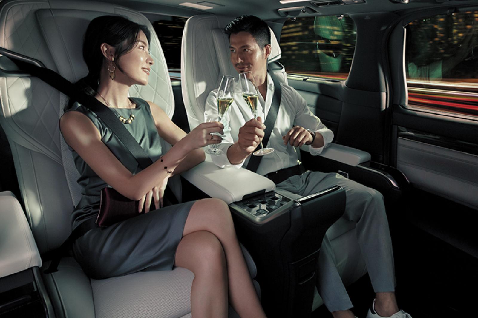 Thông số kỹ thuật xe Lexus LM 350 2021: Sang trọng, đẳng cấp a3