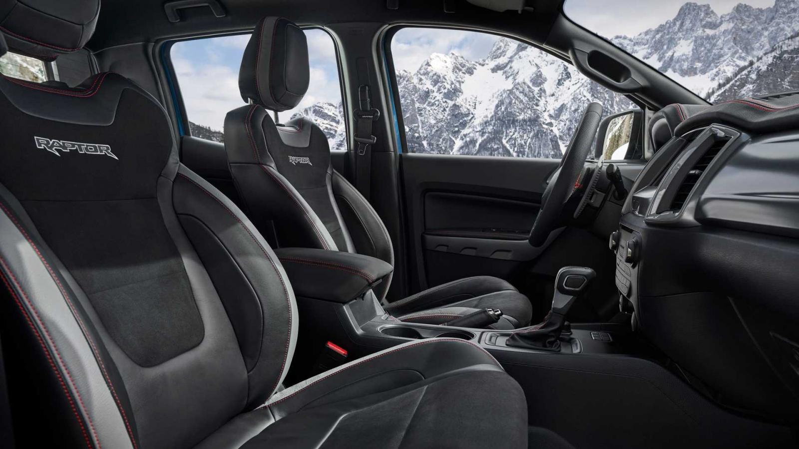Ford Ranger Raptor Special Edition hiện đại và tiện nghi cực đỉnh.