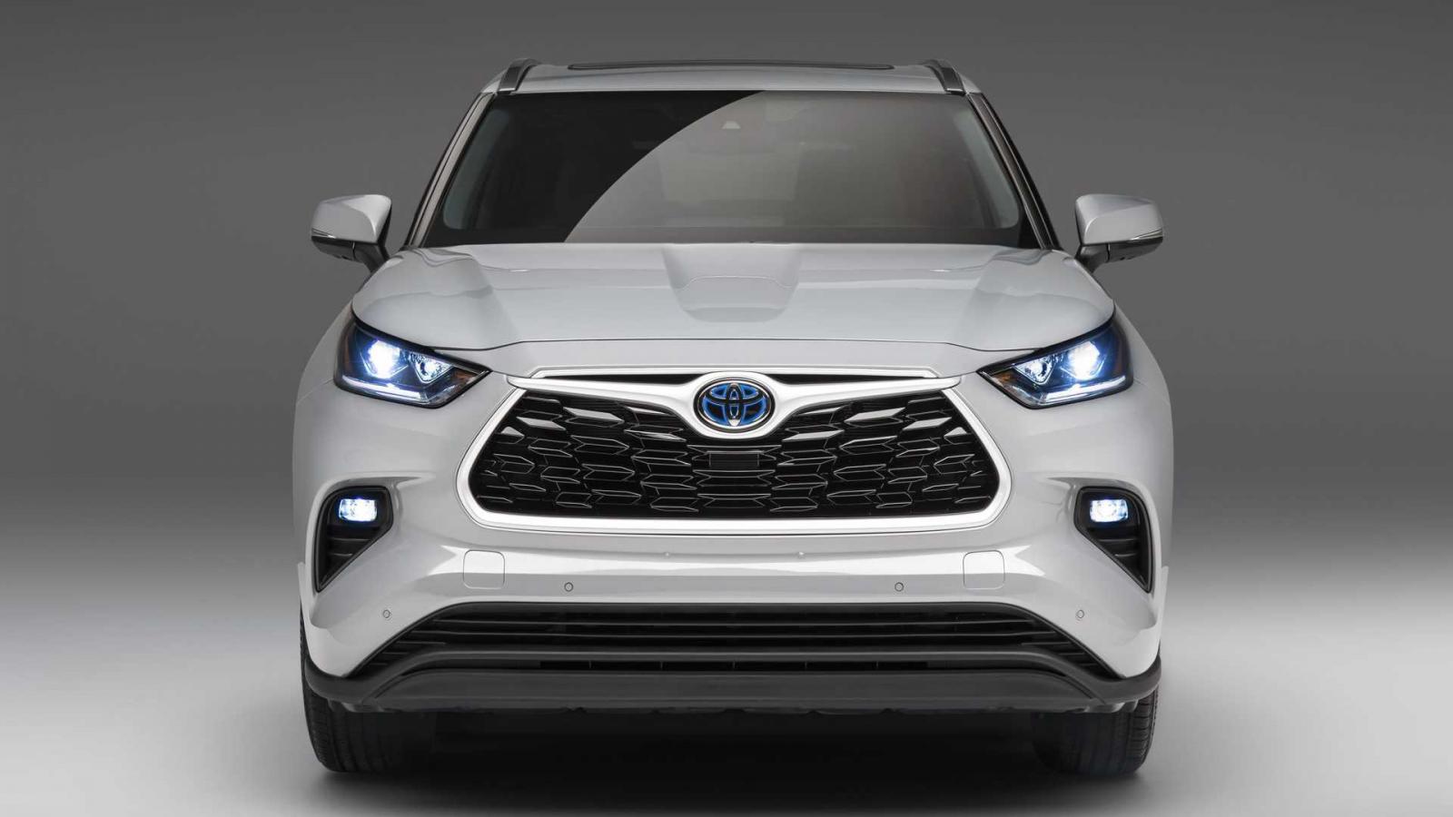 Toyota Highlander 2022 Bronze Edition sở hữu bộ trang bị cao cấp.