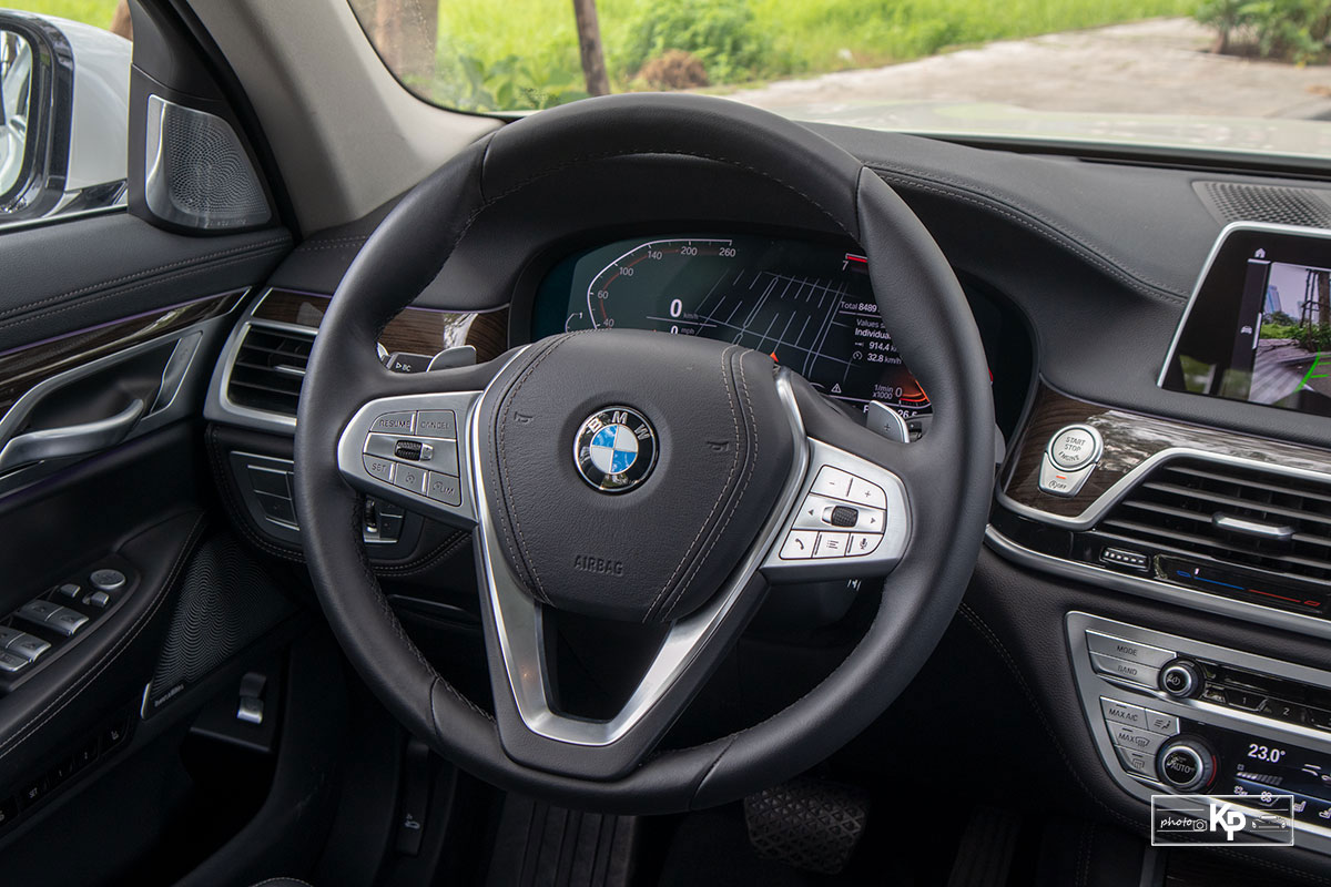 Ảnh Vô-lăng xe BMW 730Li Pure Excellence 2021 