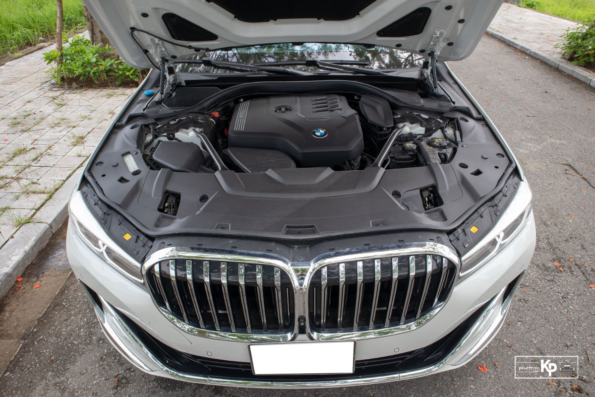 Ảnh Động cơ xe BMW 730Li Pure Excellence 2021 